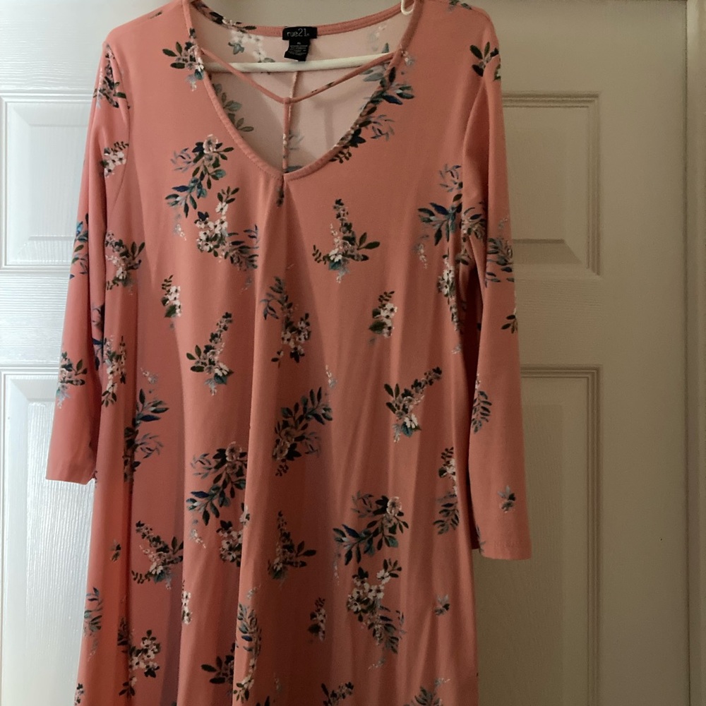 Pink floral 3/4 sleeve dress